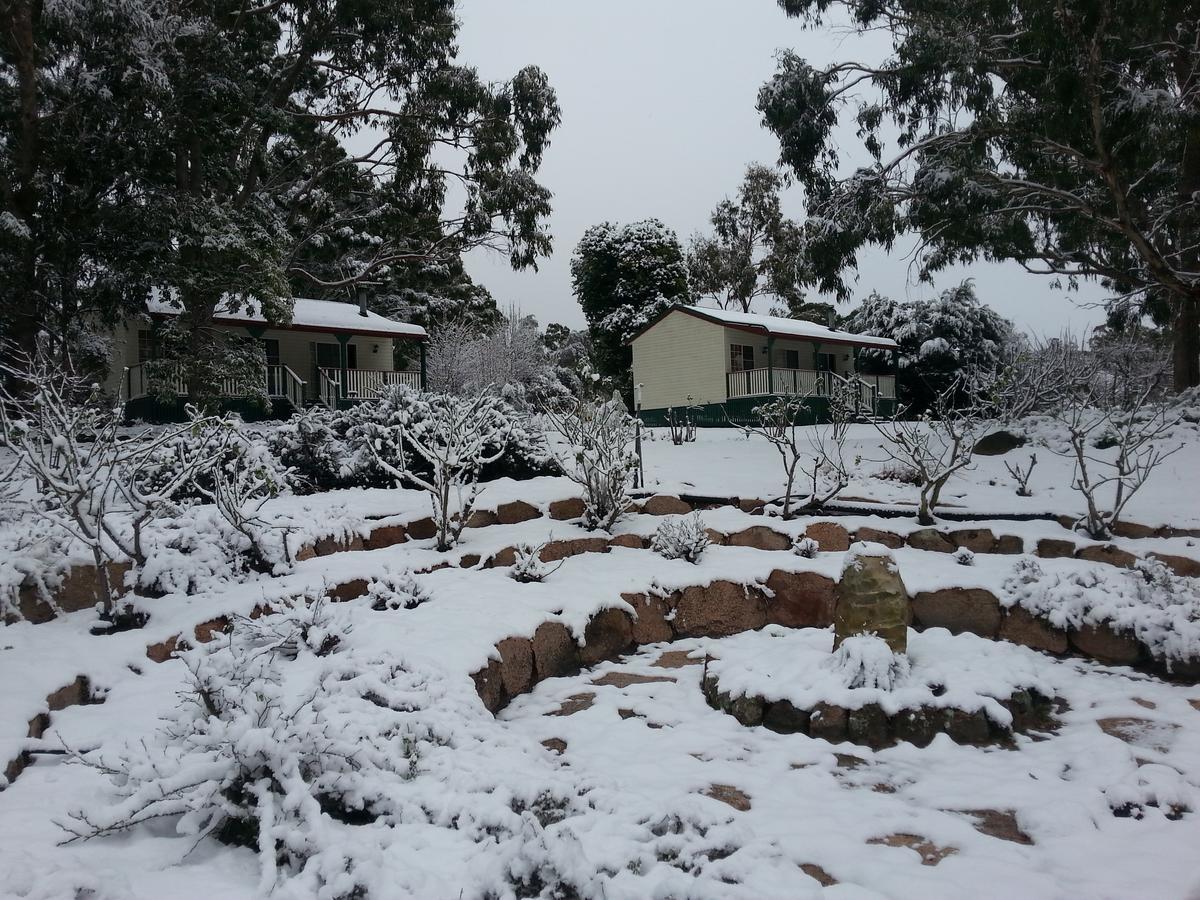 Granite Gardens Cottages & Lake Retreat Станторп Екстериор снимка
